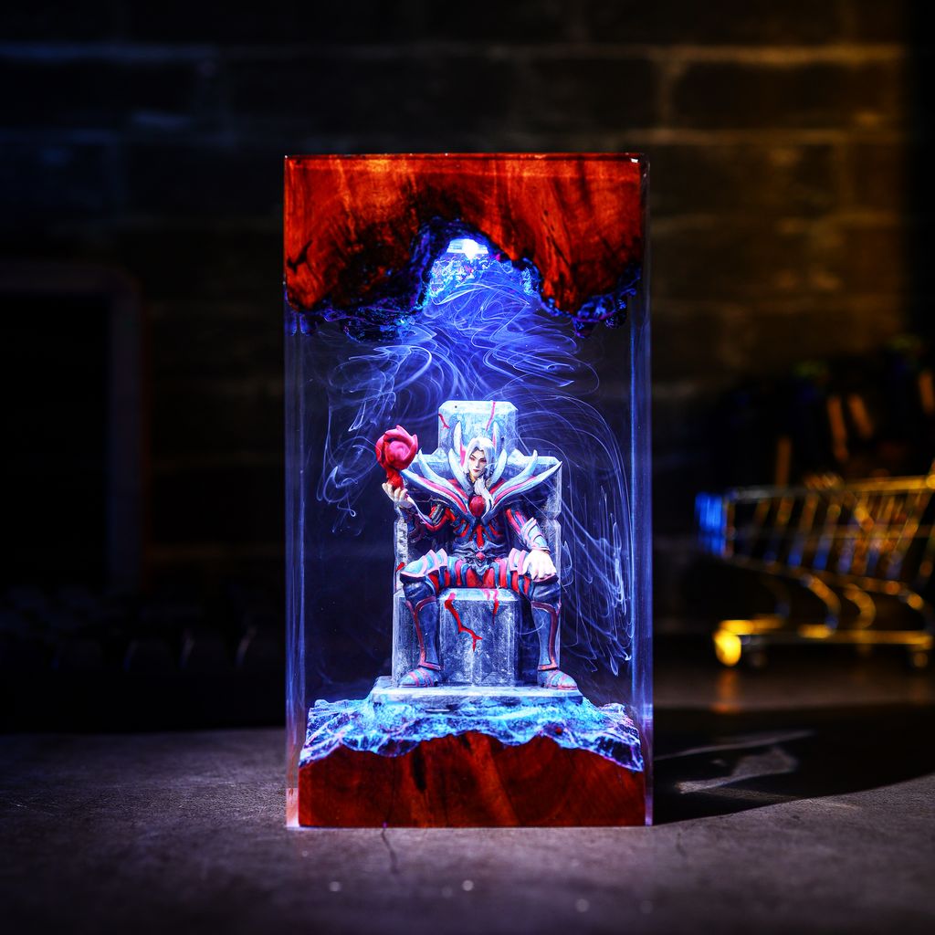League of Legends Epoxy Lamp