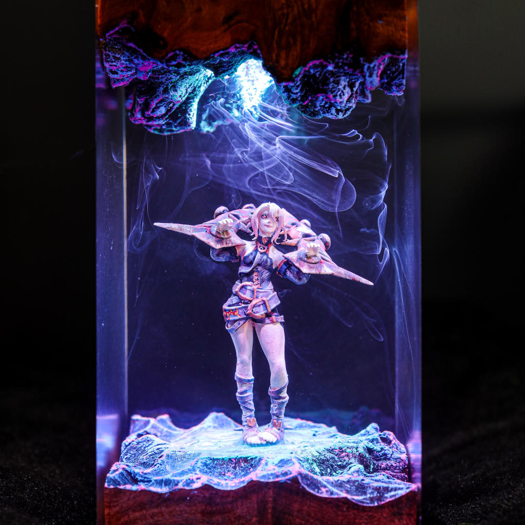 League of Legends Epoxy Lamp