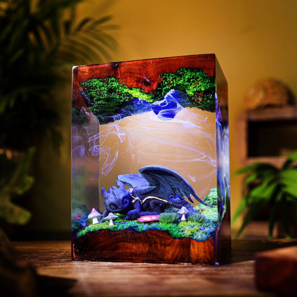 Night Fury Dragon Table Lamp